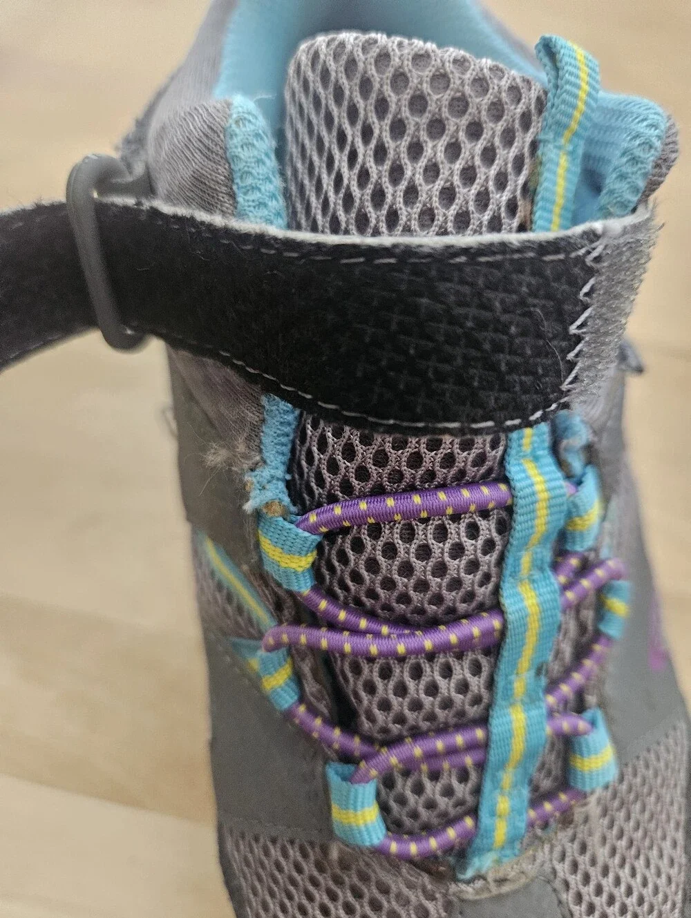 Merrell hilltop mid